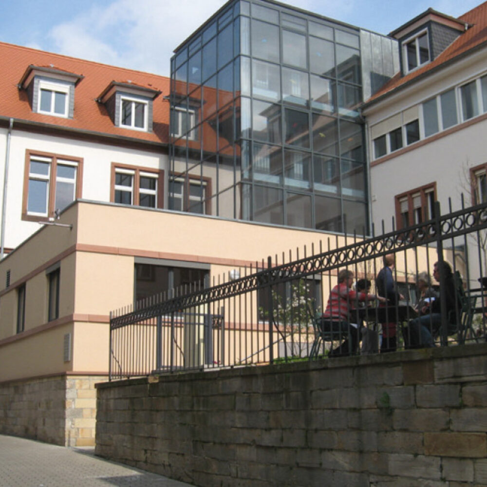 14) CAFE KLOSTERGARTEN